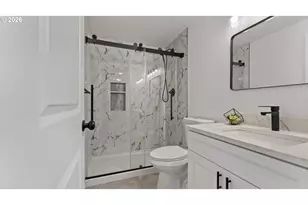9400 NE Gertz Ct, Portland, OR 97211 - Photo 28