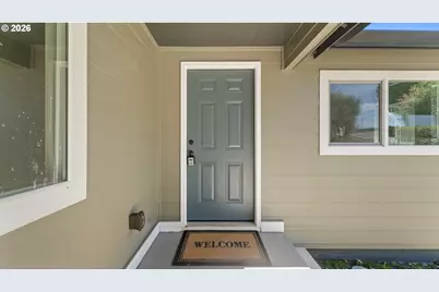 9400 NE Gertz Ct, Portland, OR 97211 - Photo 6