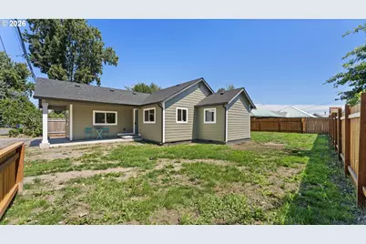 9400 NE Gertz Ct, Portland, OR 97211 - Photo 42