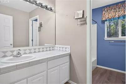 12604 SW Creekshire Dr, Tigard, OR 97223 - Photo 38