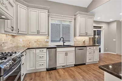 12604 SW Creekshire Dr, Tigard, OR 97223 - Photo 24