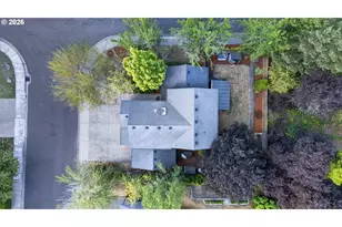 12604 SW Creekshire Dr, Tigard, OR 97223 - Photo 44
