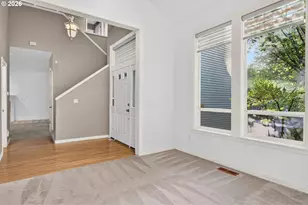 12604 SW Creekshire Dr, Tigard, OR 97223 - Photo 6