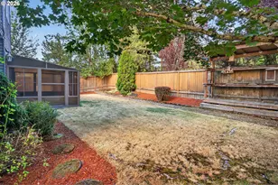 12604 SW Creekshire Dr, Tigard, OR 97223 - Photo 38