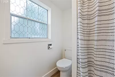 3730 Amber Ln, Roseburg, OR 97471 - Photo 16