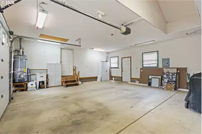 3730 Amber Ln, Roseburg, OR 97471 - Photo 32