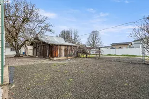 3730 Amber Ln, Roseburg, OR 97471 - Photo 40