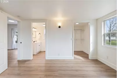 3730 Amber Ln, Roseburg, OR 97471 - Photo 14