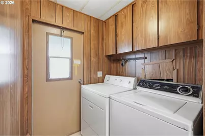 1557 N Pacific Hwy, Cottage Grove, OR 97424 - Photo 22