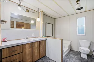 1557 N Pacific Hwy, Cottage Grove, OR 97424 - Photo 28