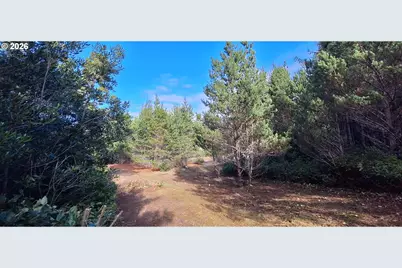 87977 Kelsie Way, Florence, OR 97439 - Photo 10