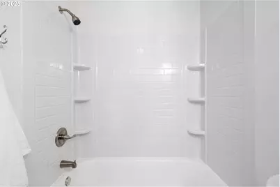 2846 SW Faith Ct, Troutdale, OR 97060 - Photo 10