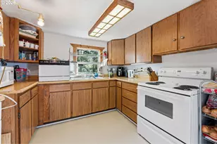 805 Coast Guard Hill Rd, Port Orford, OR 97465 - Photo 10