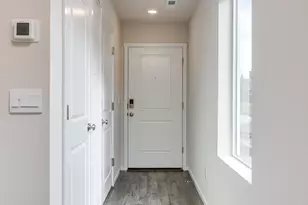 1106 SE 194th Pl, Camas, WA 98607 - Photo 2