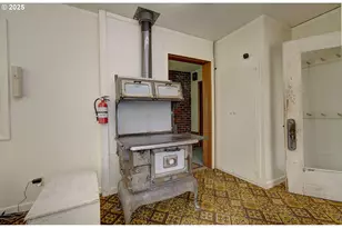 32084 Brooks Rd, Saint Helens, OR 97051 - Photo 8