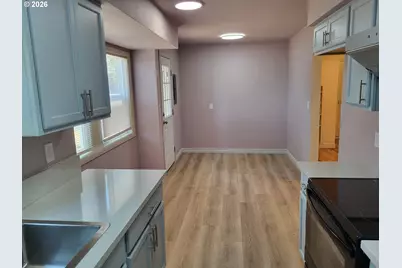 1023 N Knott St, Coquille, OR 97423 - Photo 12