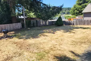 1023 N Knott St, Coquille, OR 97423 - Photo 32