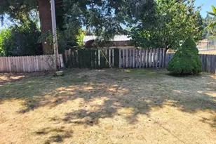 1023 N Knott St, Coquille, OR 97423 - Photo 28