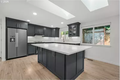 10220 SE Mount Scott Blvd, Portland, OR 97266 - Photo 14