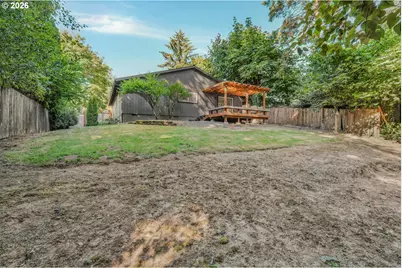 10220 SE Mount Scott Blvd, Portland, OR 97266 - Photo 22