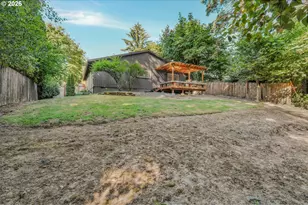 10220 SE Mt Scott Blvd, Portland, OR 97266 - Photo 22