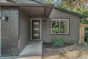 10220 SE Mt Scott Blvd, Portland, OR 97266 - Photo 24