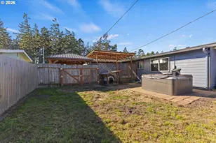 1617 Arthur St, North Bend, OR 97459 - Photo 38