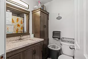 1617 Arthur St, North Bend, OR 97459 - Photo 22