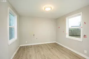 1879 G St, Springfield, OR 97477 - Photo 8
