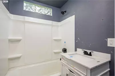 1879 G St, Springfield, OR 97477 - Photo 6