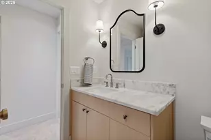 4643 N Gantenbein Ave, Portland, OR 97217 - Photo 38