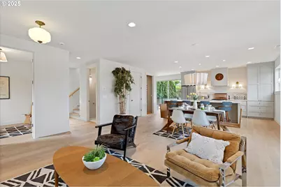 4643 N Gantenbein Ave, Portland, OR 97217 - Photo 4