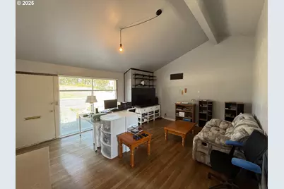 2975 Colorado Ave, North Bend, OR 97459 - Photo 4