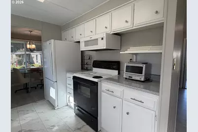 11448 SW Royal Villa Dr #167, Portland, OR 97224 - Photo 14