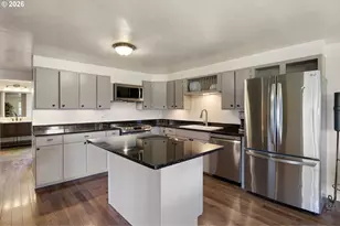 613 SE 5th St, Oakland, OR 97462 - Photo 18