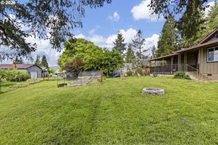 613 SE 5th St, Oakland, OR 97462 - Photo 42