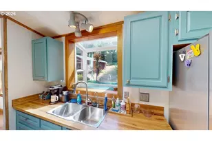 32051 Cedar Vly Rd, Gold Beach, OR 97444 - Photo 10