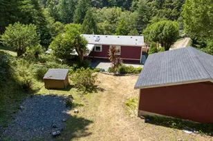32051 Cedar Vly Rd, Gold Beach, OR 97444 - Photo 22