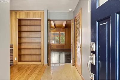 485 Country Club Ct, Lake Oswego, OR 97034 - Photo 4