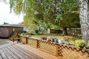 1411 NW 9th Ct, McMinnville, OR 97128 - Photo 4
