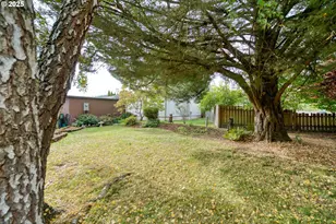 1411 NW 9th Ct, McMinnville, OR 97128 - Photo 36