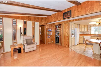 1411 NW 9th Ct, McMinnville, OR 97128 - Photo 12