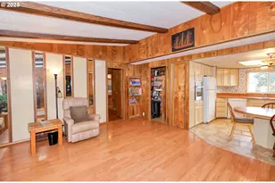 1411 NW 9th Ct, McMinnville, OR 97128 - Photo 12