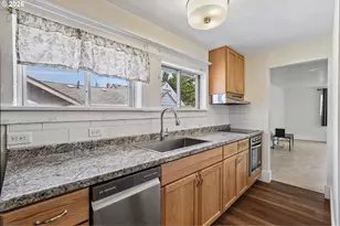 807 Columbia St, Kelso, WA 98626 - Photo 12