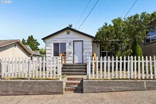 807 Columbia St, Kelso, WA 98626 - Photo 2