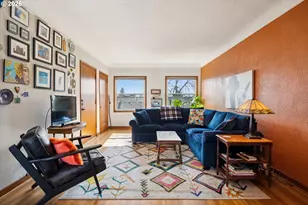 2025 SE Caruthers St, Portland, OR 97214 - Photo 6