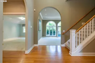 1081 NW Baker Crest Ct, McMinnville, OR 97128 - Photo 12