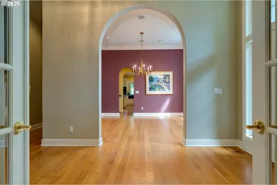 1081 NW Baker Crest Ct, McMinnville, OR 97128 - Photo 10
