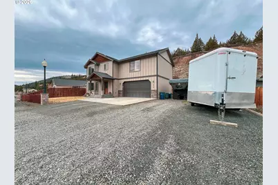 239 Elk View Dr, Canyon City, OR 97820 - Photo 2
