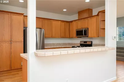 1113 W Powell Blvd, Gresham, OR 97030 - Photo 10